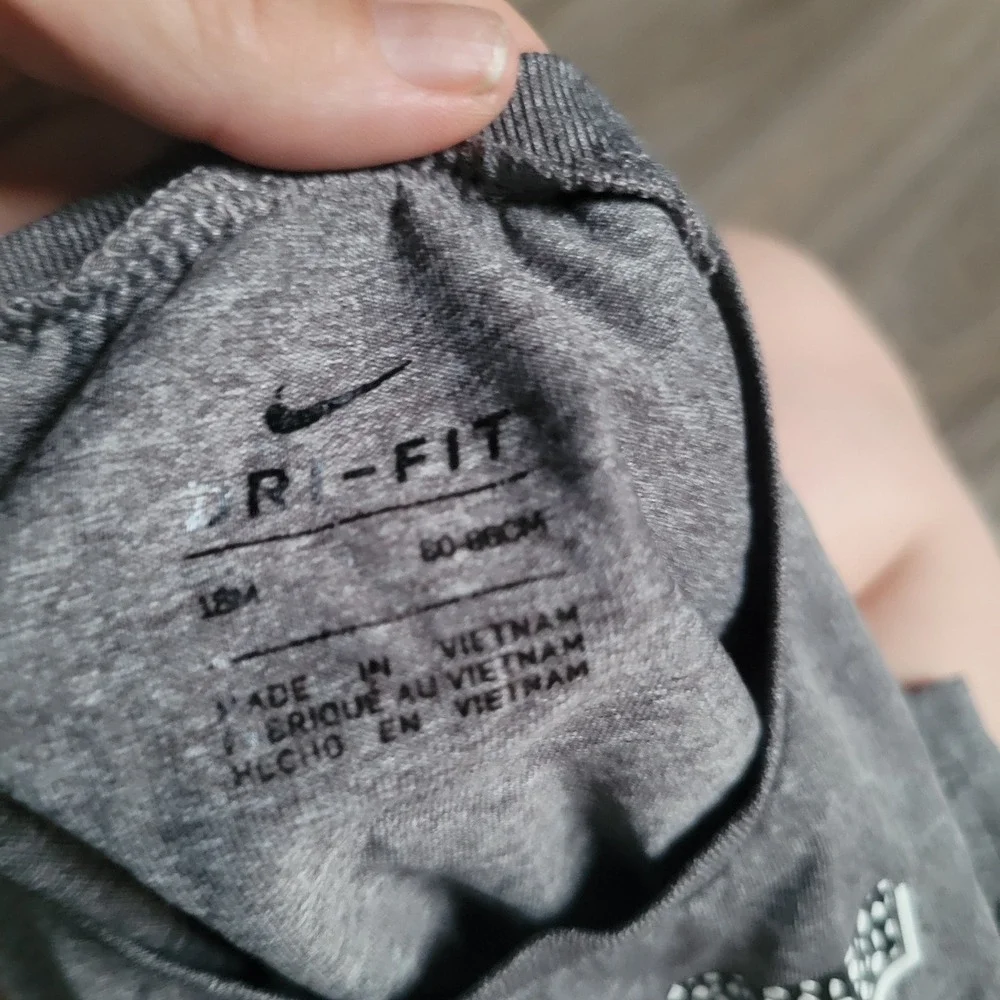 Nike T-Shirt Kids 18M Gray Dri-FIT Polka Dot Logo Graphic Short Sleeve Tee Sport